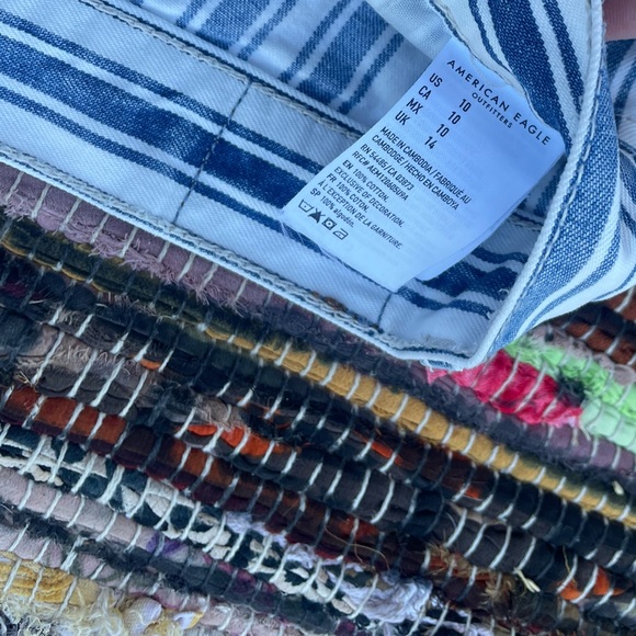 American Eagle Shorts - Picture 2 of 2